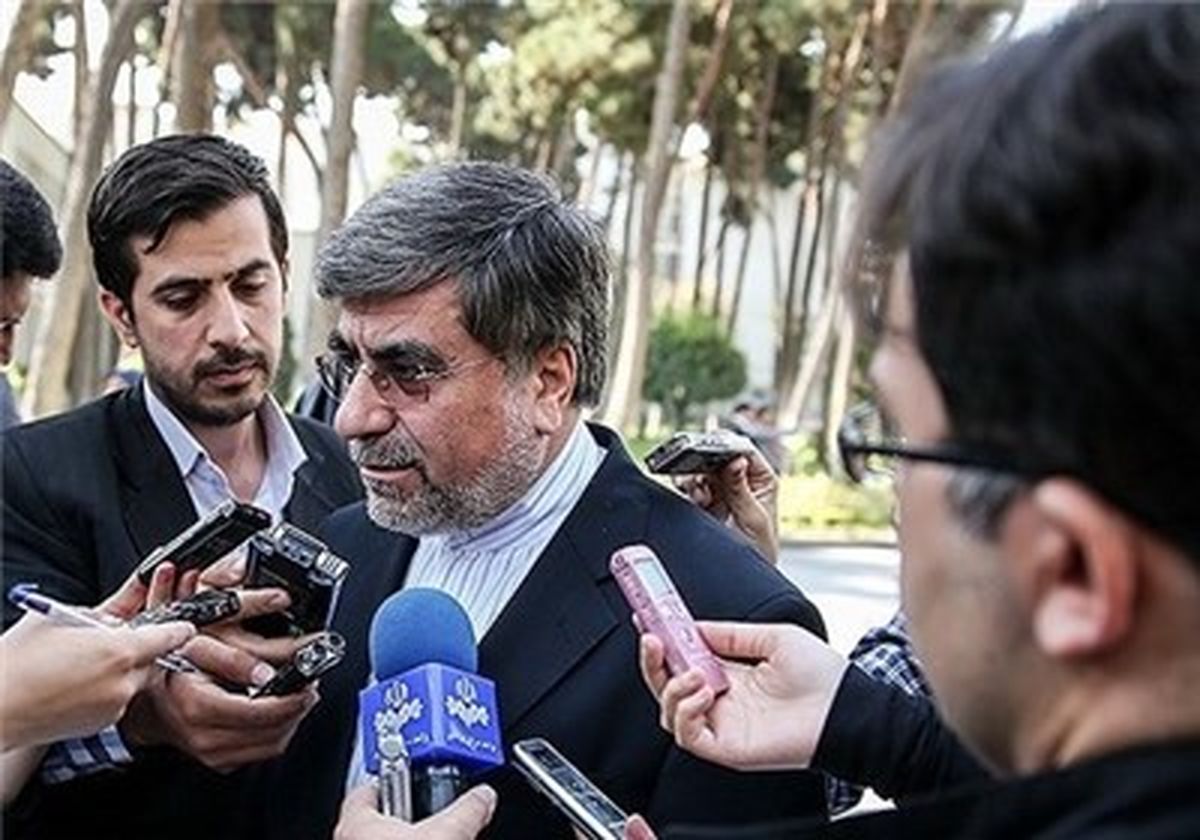 جنتی: فیسبوک جزء مصادیق مجرمانه نیست