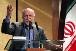 زنگنه: ۵.۷ میلیون بشکه نفت تولید می کنیم / شرکت نفت: مخازن نفت بدون گاز ماندند