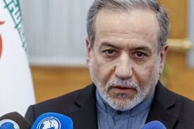  عراقچی خطاب به همتای فرانسوی: فعال‌سازی اسنپ‌بک اقدامی در جهت افزایش تنش است 