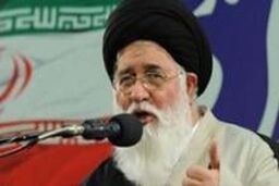 وزرایی که خود را پیرو رهبر می دانند نباید به دیدار خاتمی می رفتند