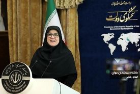 سخنگوی دولت: عرضه بنزین سوپر وارداتی از فردا انجام می‌شود
