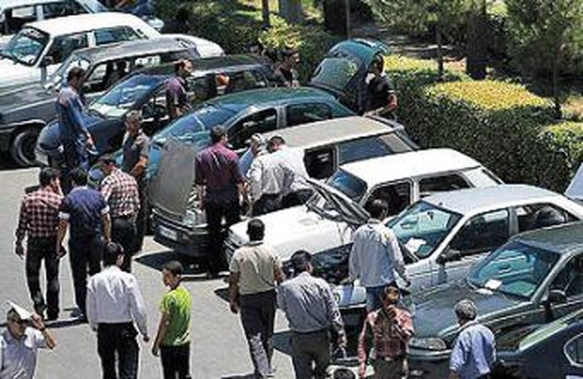 رونق خرید و فروش های سوداگرانه در بازار خودرو / تداوم کمبود برخی خودروها در بازار
