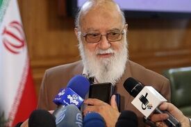 تاکسیرانان حق اضافه کردن کرایه را ندارند
