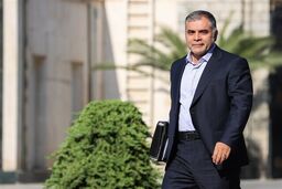 وزیر نفت: کاهش وابستگی به واردات بنزین با مدیریت مصرف امکان‌پذیر است