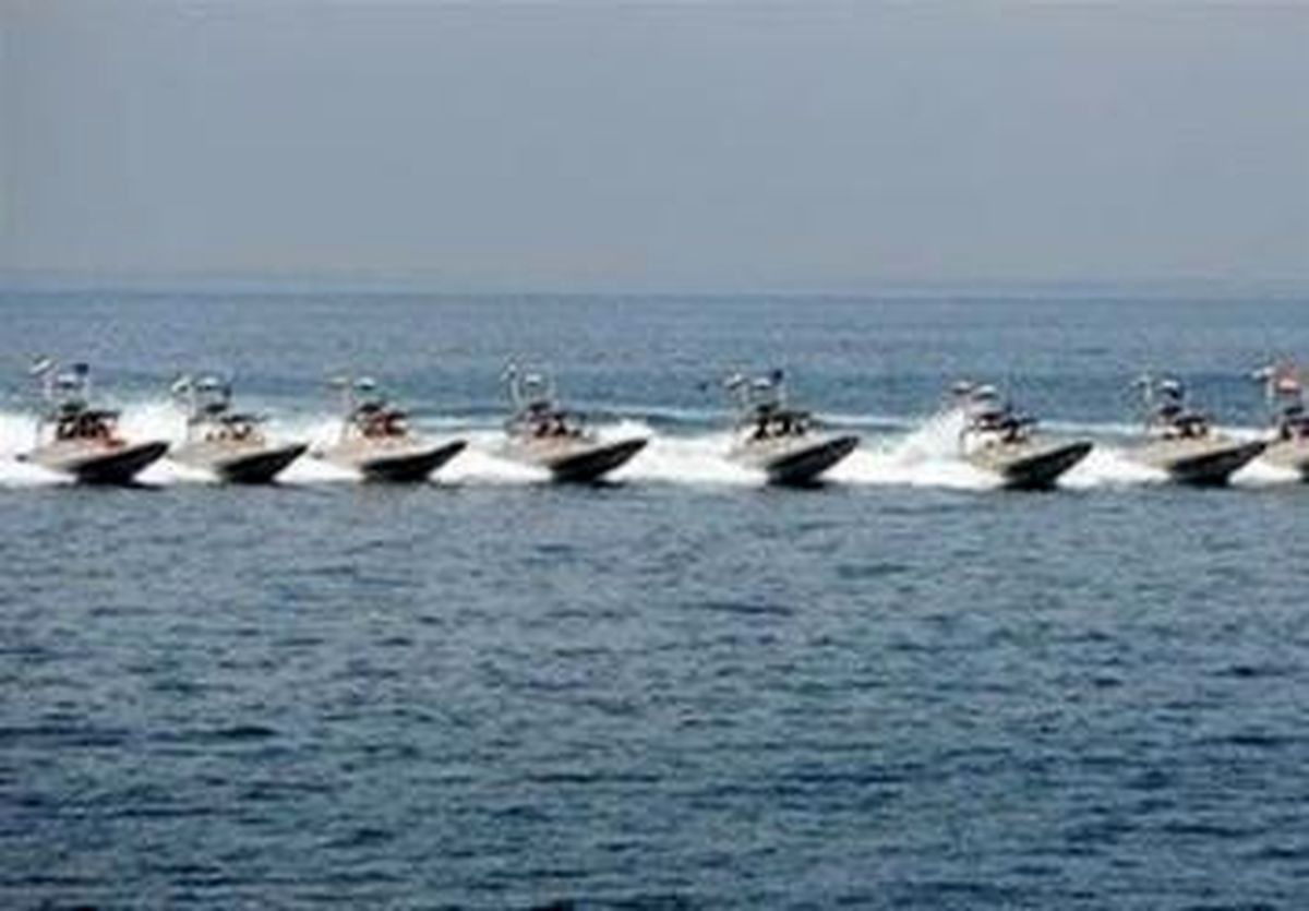سرعت شناورهای نظامی سپاه پاسداران دو برابر شناورهای آمریکایی
