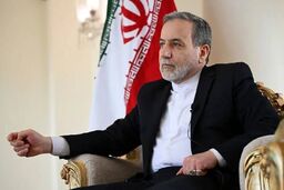 عراقچی: نظامیان آمریکا در هتل‌های کشورهای خلیج فارس پنهان شده‌اند 