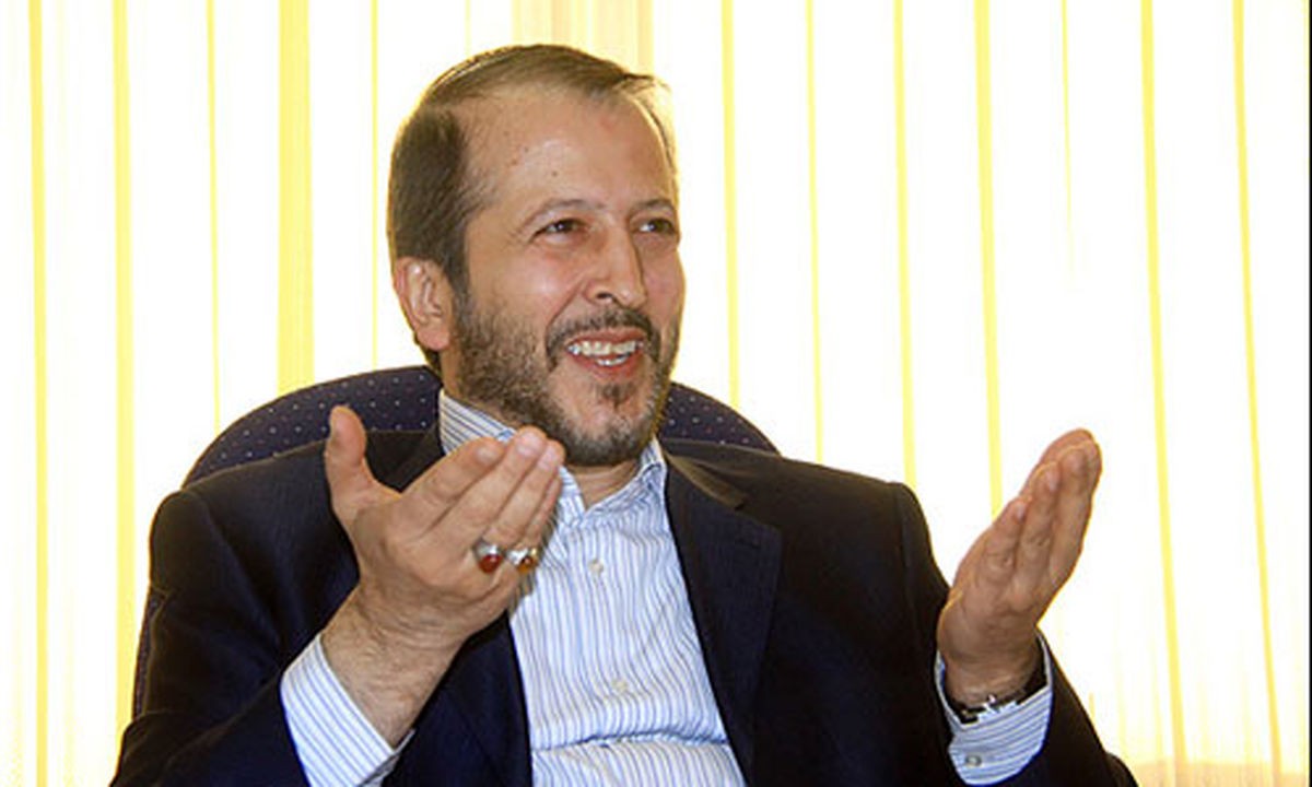علت برکناری فرهاد دانشجو چه بود؟