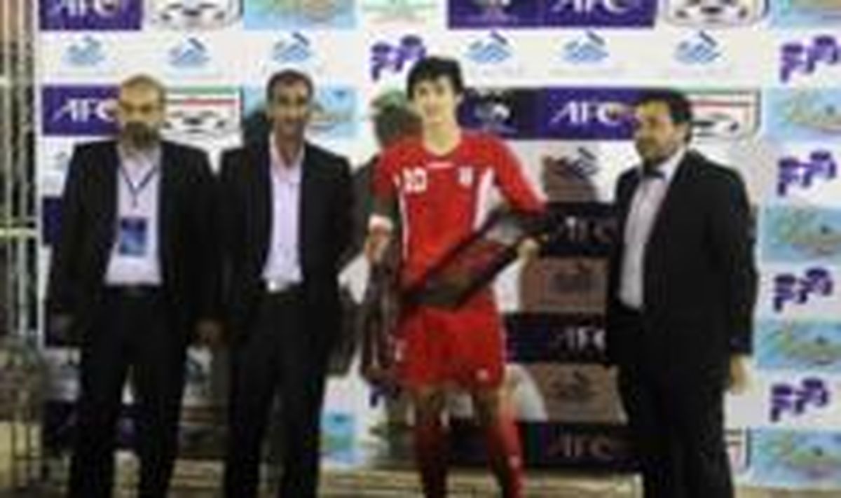 سردار آزمون: در خدمت فوتبال ایران هستم