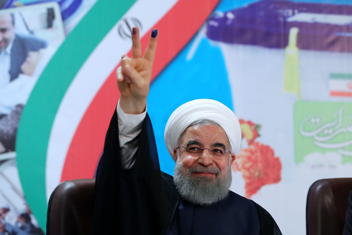 روحانی: دوباره آمدهام برای ایران، برای اسلام و از همه ایرانیان میخواهم که «دوباره بیایند برای ایران، برای اسلام» + تصاویر ثبت نام