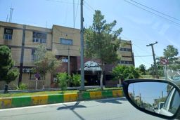 حملۀ افراد مسلح به دادگستری زاهدان/ چند نفر مجروح شدند
