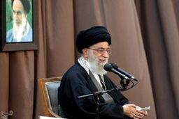 رهبرمعظم انقلاب: سپاه نور چشم انقلاب اسلامی است