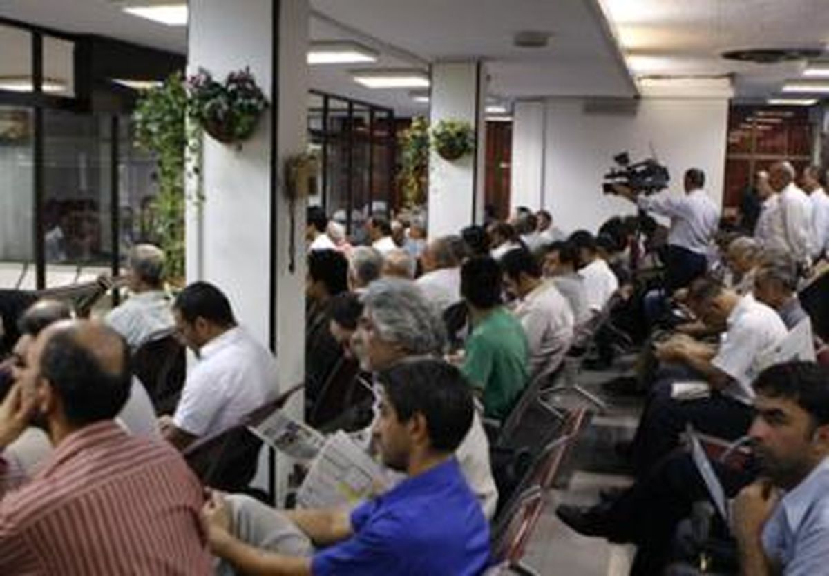 خرید خطوط اعتباری " سهام " از بهترین روش ها برای مثبت کردن بازار است