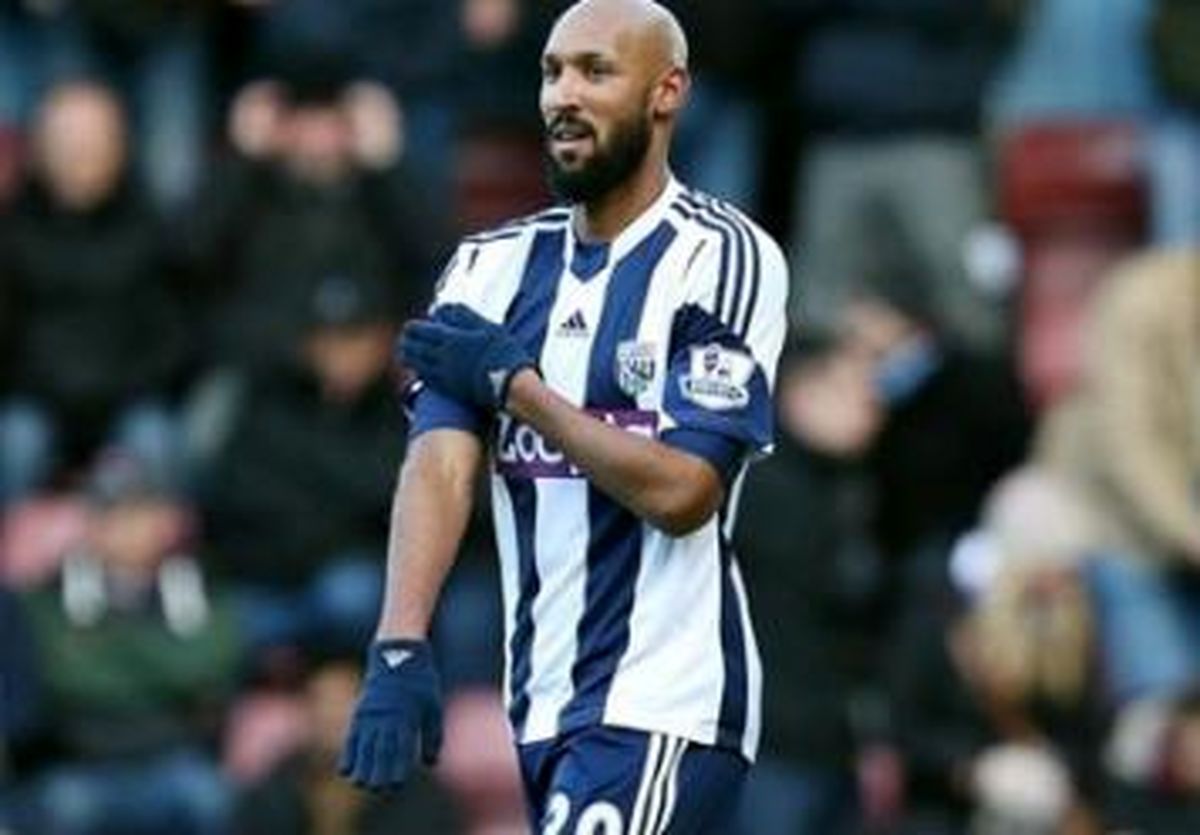 آنلکا به تیم رونالدینیو پیوست