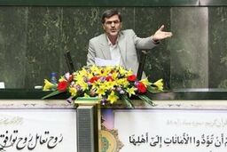 ملت ایران هر دستی که به سمت منافعش دراز شود را بی درنگ قطع خواهد کرد