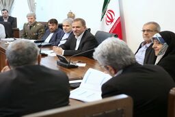 تلاش دولت بر زدودن چهره خشن فقر از جامعه متمرکز است/دیپلمات‌های کشور باید به طور جدی مورد حمایت قرار گیرند