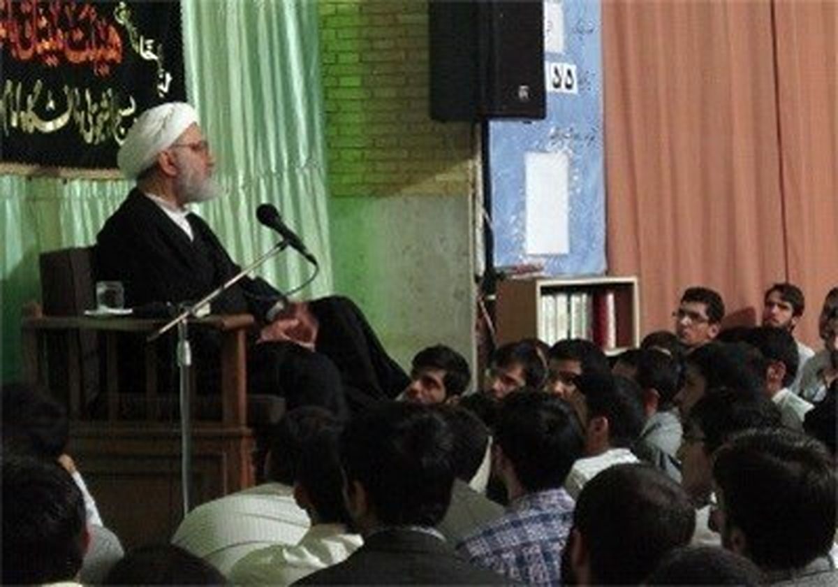 چرا از نمازمان بهره نمی‌بریم؟