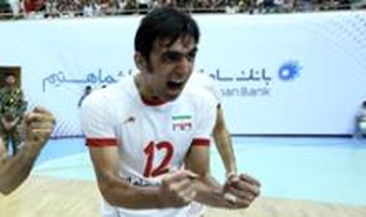 فیاضی: برای تیم ملی آرزوی موفقیت می کنم / نمی خواهم سنگی در راه موفقیت والیبال باشم