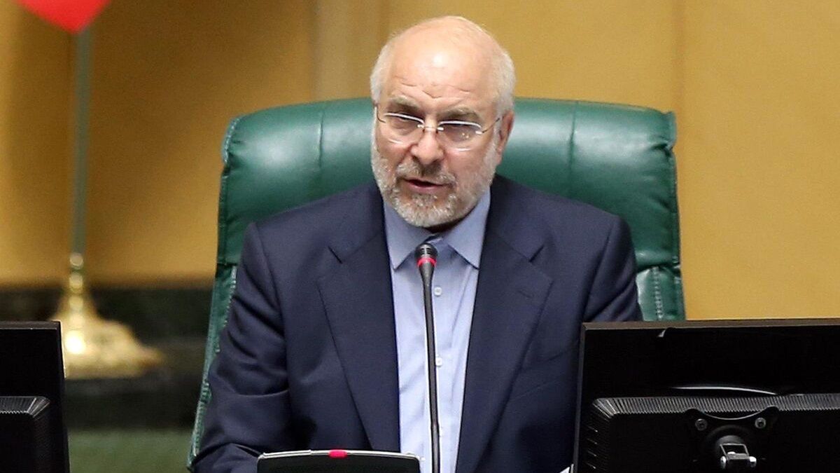 کارگران افسران خستگیناپذیر در برابر جنگ اقتصادی دشمناناند
