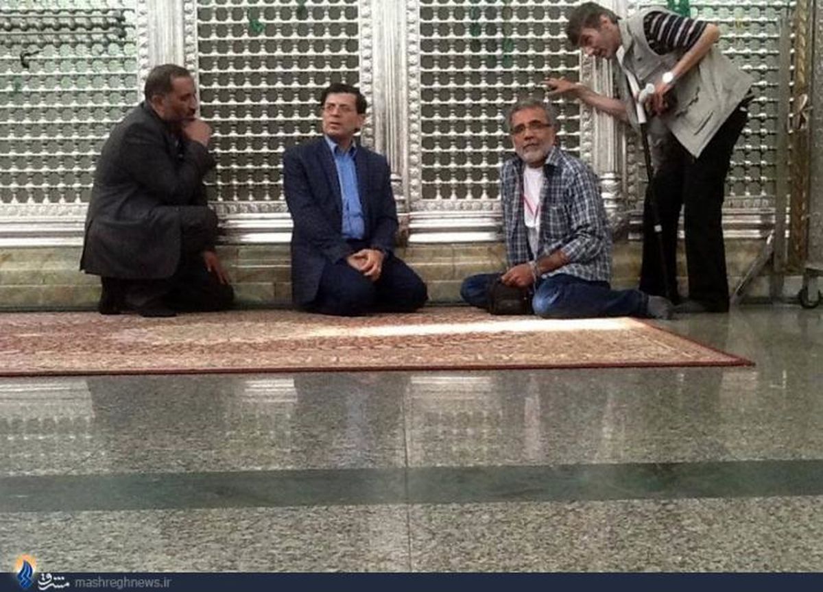 افخمی و قزوه در حرم حضرت زینب + عکس