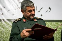 تقدیر فرمانده کل سپاه از طرح های محرومیت زدایی بسیج جامعه پزشکی