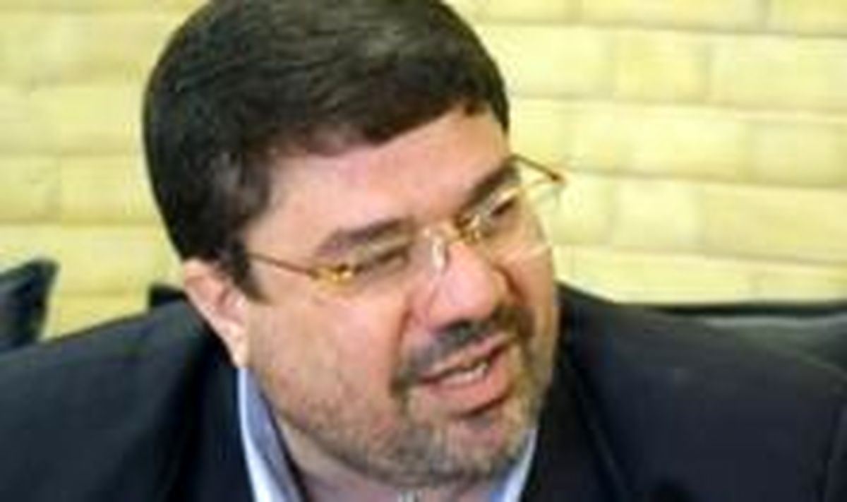 غمخوار: روش وزارت ورزش برای پرسپولیس مناسب نیست / صبایی هستم و خونم قرمز است