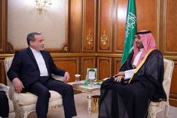 رایزنی عراقچی با ولیعهد عربستان
