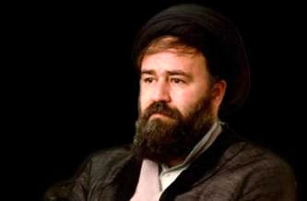 نقش و موضع سیداحمد خمینی پس از رحلت امام(ره) در اطاعت از رهبری تحسین برانگیز بود