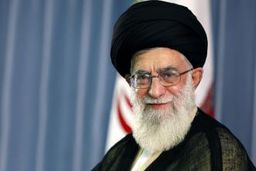 رهبر معظم انقلاب سیاست های کلی سلامت را ابلاغ کردند / تاکید بر توسعه کمی و کیفی بیمه های درمانی