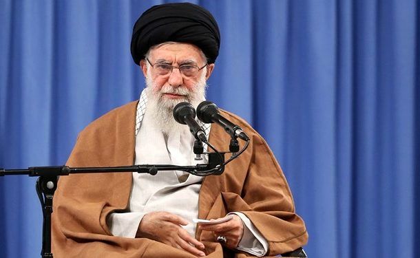 رهبر انقلاب: توطئه بسیار خطرناکی توسط مردم نابود شد