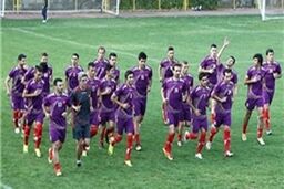 تشویق پرسپولیسی‌ها به سبک اخراجی‌ها