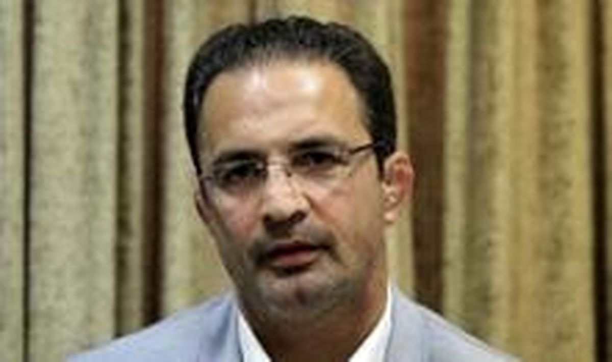 خادم: برای مدیرعاملی استقلال اول حرف ساکت و آجورلو بود، امروز افشارزاده / هنوز با اسپانسر توافق نکرده ایم