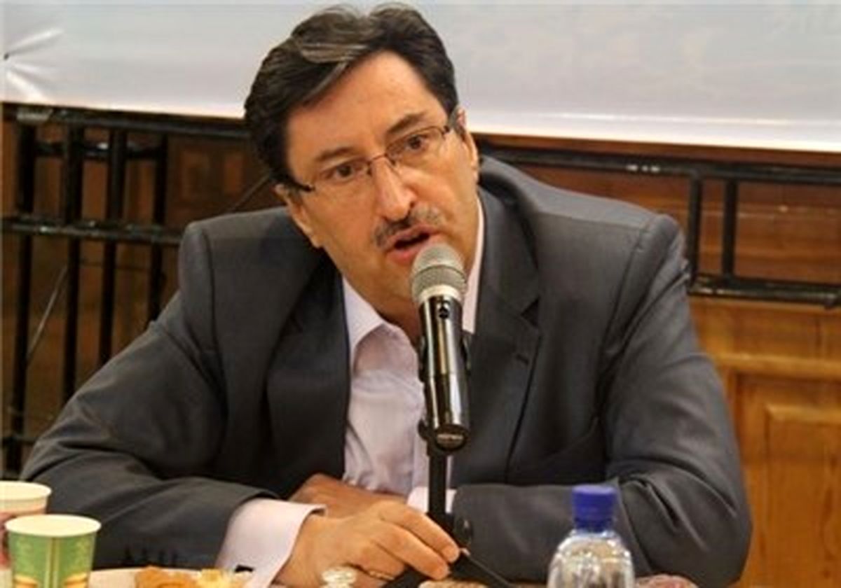 دولت مشکلات سیاسی اش را به پاستور ببرد
