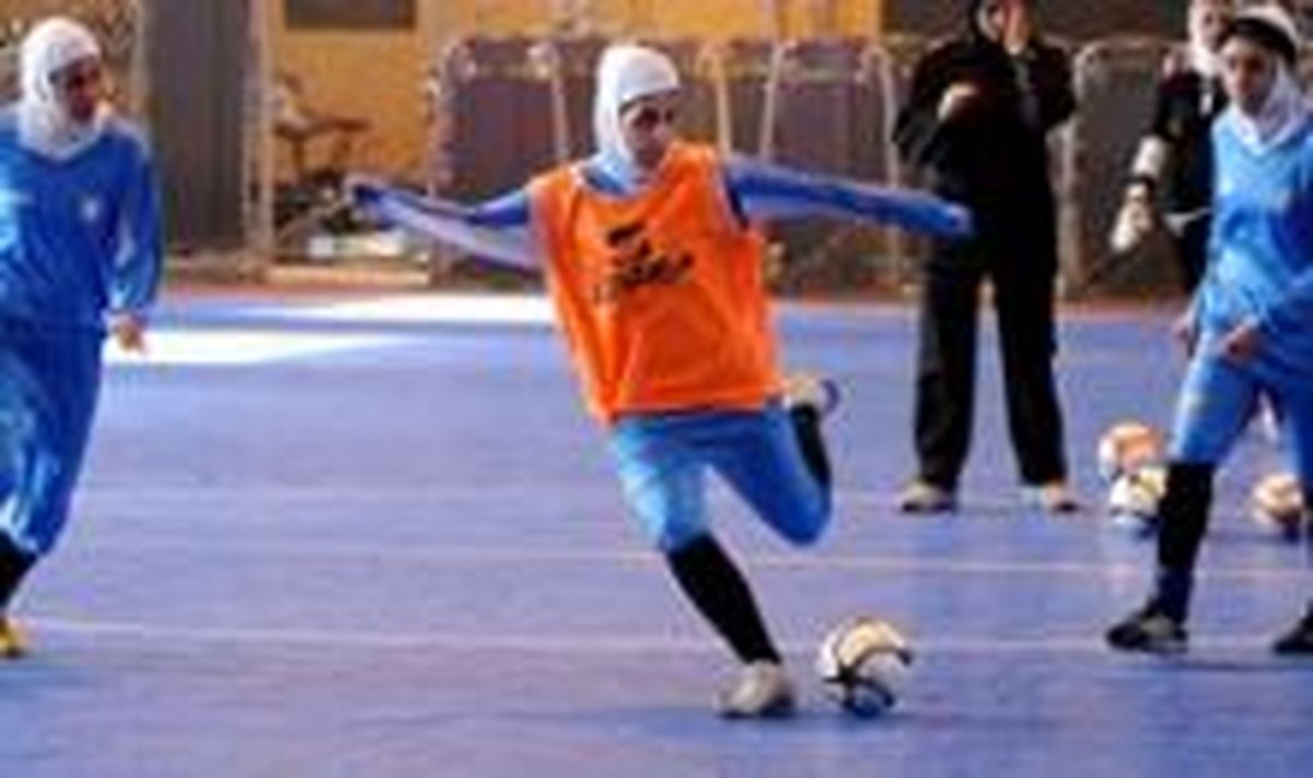 پیروزی تیم ملی فوتسال بانوان در دیدار دوستانه با تیم دسته اولی