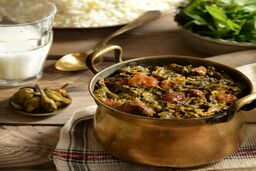 فوت و فن تهیه خورش آلو اسفناج خوشمزه و مجلسی + نکات مهم پخت خورش