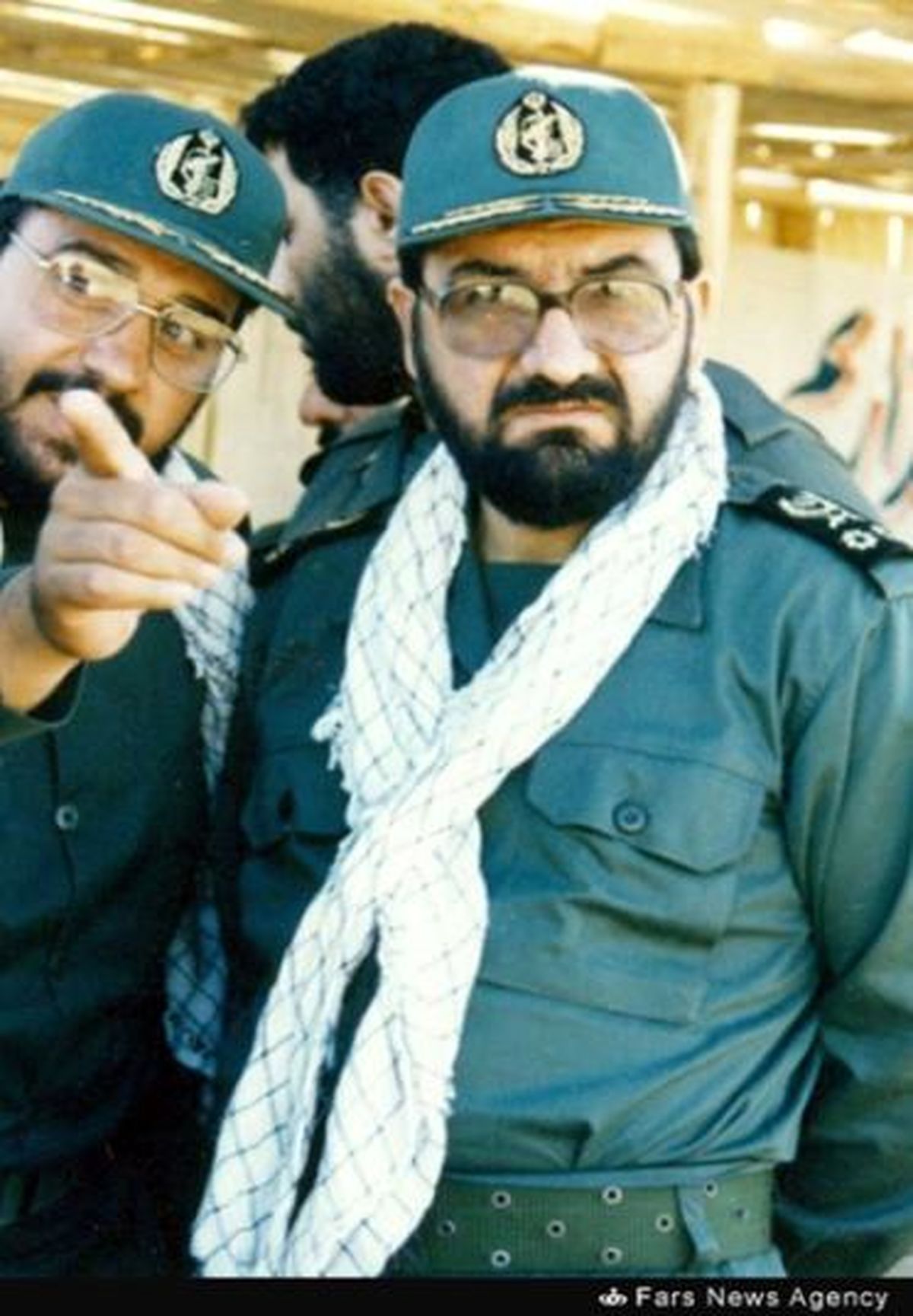 ۳۵سال نگهبانی از انقلاب؛ از جنگ سخت با تروریست ها تا نبرد در شبکه های اجتماعی