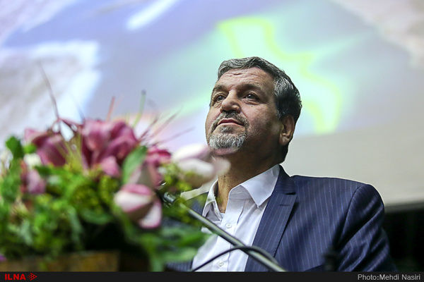 رئیس مجلس نباید در قبال آتش زدن پرچم یک کشور ساکت می‌ماند/ به ما گفتند بسیجی هستید چرا می‎‌ترسید
