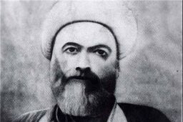 در شیخان قم یک مرد خوابیده و او میرزا جواد آقای ملکی تبریزی است