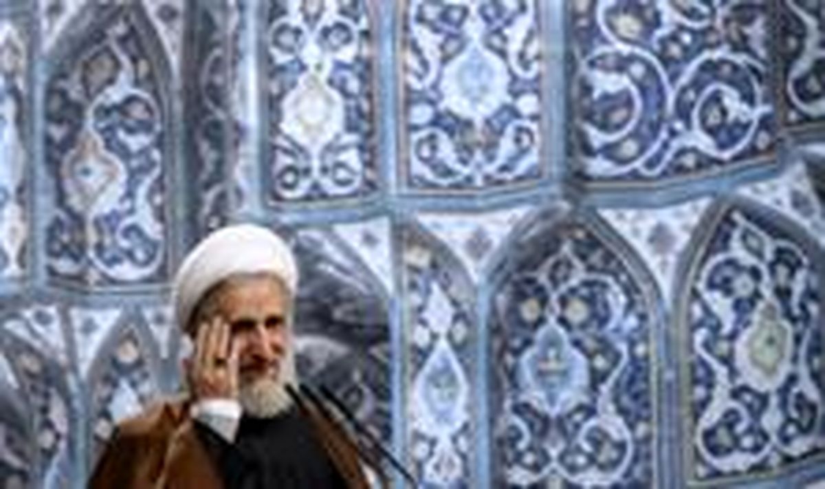 مسئولان در برابر انتقادها سعه صدر داشته باشند / چرا برخی از مسئولان فرهنگی از توقیف روزنامه های هتاک انتقاد می کنند