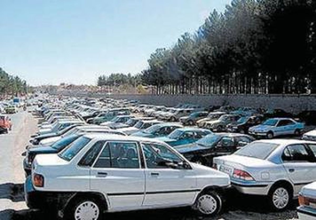 توقف فروش ایران خودرو تا اعلام نرخ قطعی بیمه نامه