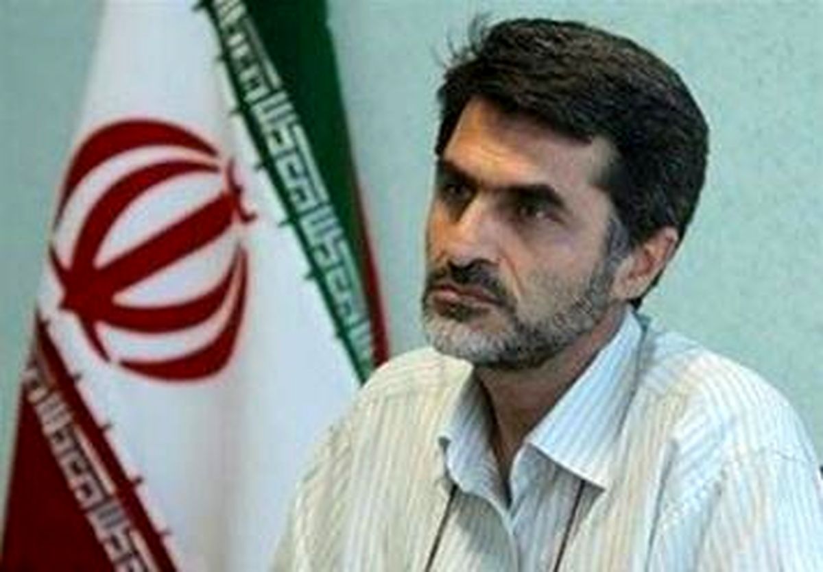 بستن دهان رسانه های منتقد دولت، با شعار آزادی مطبوعات در تناقض است
