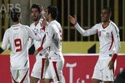 شکست ایران مقابل صدرنشین لیگ آفریقای جنوبی در پایان نیمه اول / انصاری فرد پنالتی از دست داد