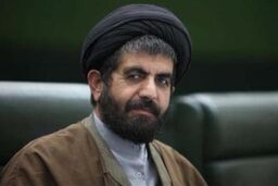 قوای سه گانه باید فقط از تولیدات ملی و داخلی استفاده کنند