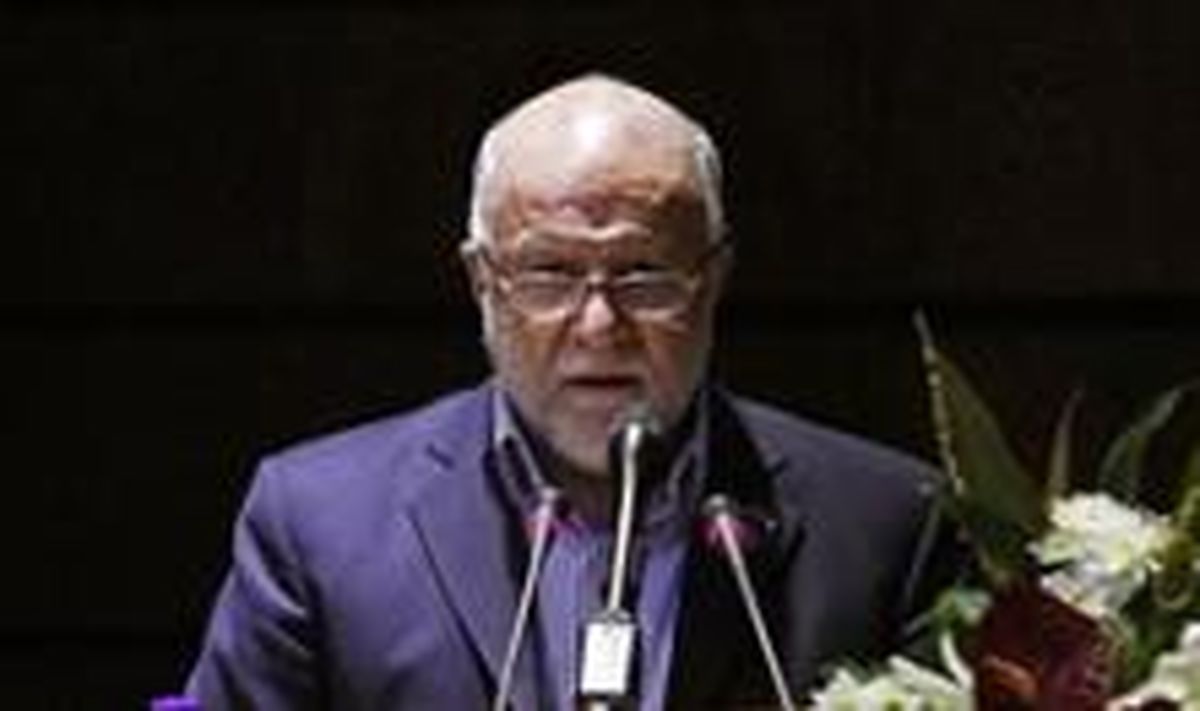 اهل استعفا نیستم / سرشار از نشاط و امیدم / وزیر احمدی نژاد پول خودمان را از شیخ اماراتی گرفته است
