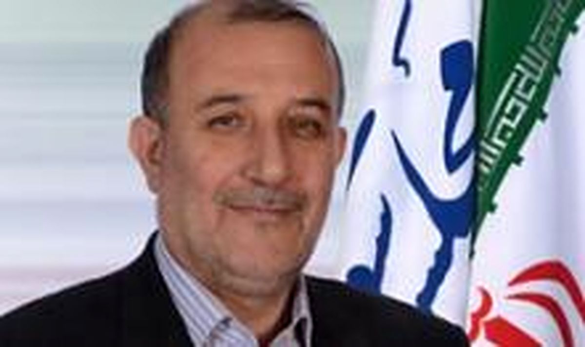 مشکلات اقتصادی و فرهنگی با روحیه بسیجی برطرف می شود