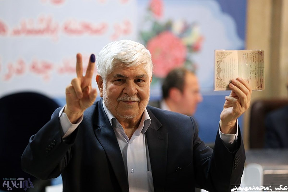 محمد هاشمی: اگر شرایط مهیا باشد تا اخر می مانم / یکی از دلایل آمدنم توصیه ی آیت الله هاشمی بود که با توجه به صحنه رقابت بهتر است بیشتر از یک نفر بیاید