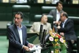 فرجی دانا از وضعیت بورسیه دانشجویان گزارش می دهد