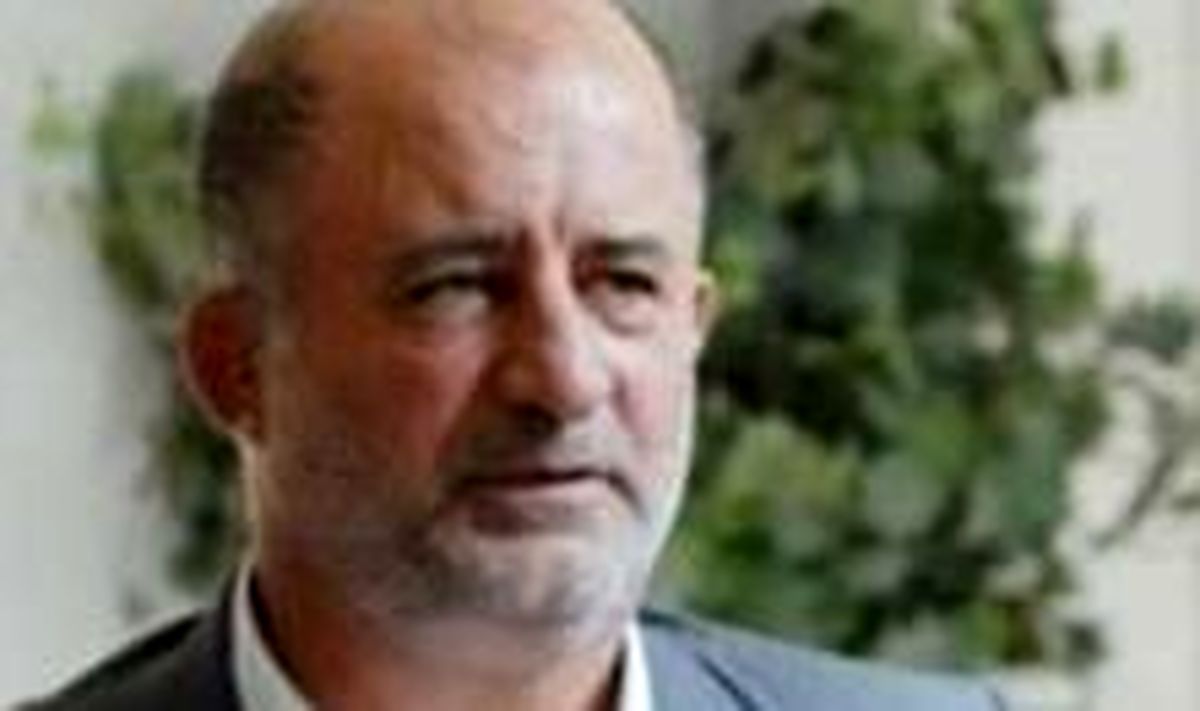 هاشمی با زیر سؤال بردن انتخابات بهانه به دشمن ندهد