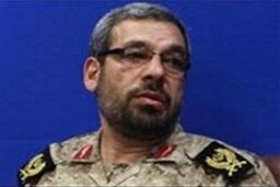 سپاه تمام قد دربرابر حرکت نامحسوس و خزنده دشمن ایستاده است