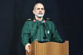 آمریکا و همتایانش به دنبال تکه پاره کردن ایران هستند
