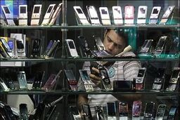 دلایل ارزان نشدن تلفن همراه 